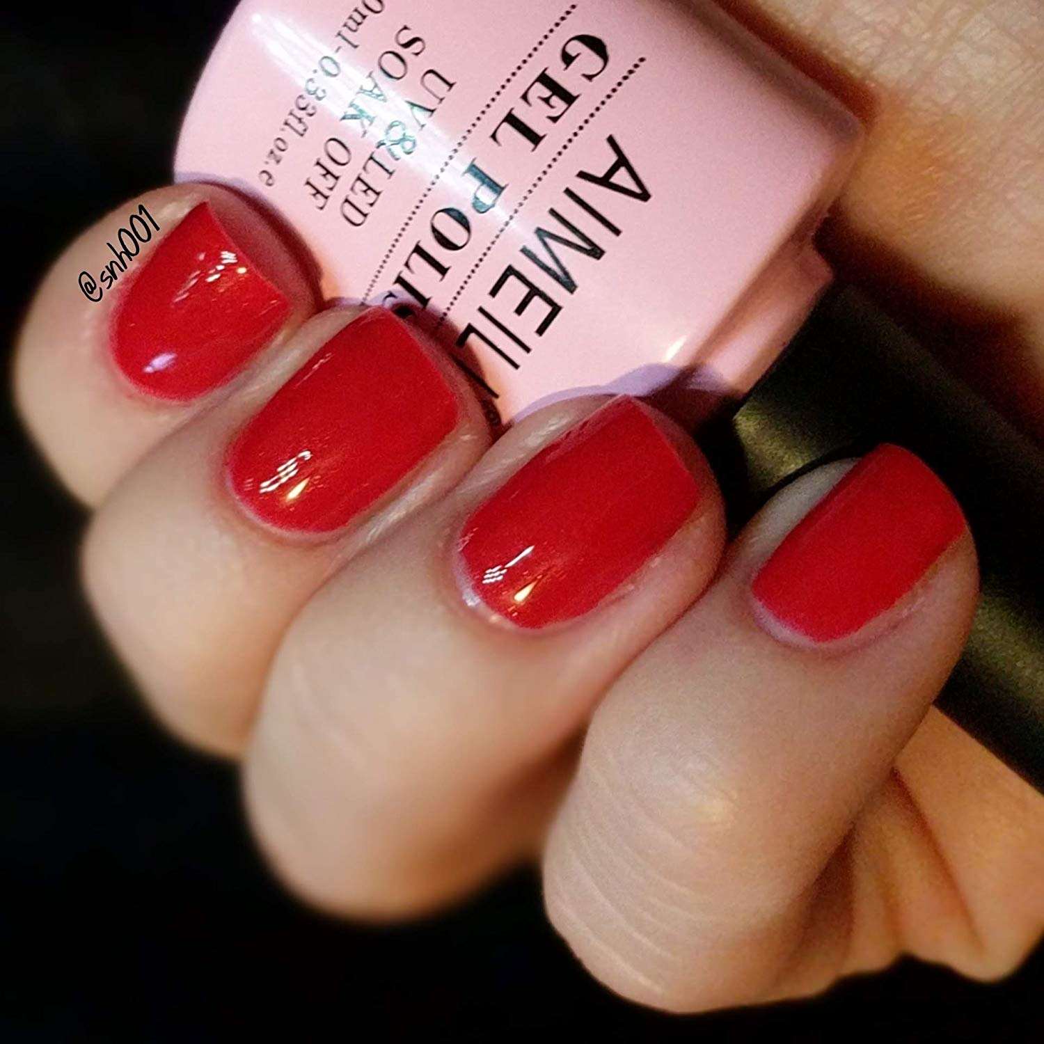 red nail