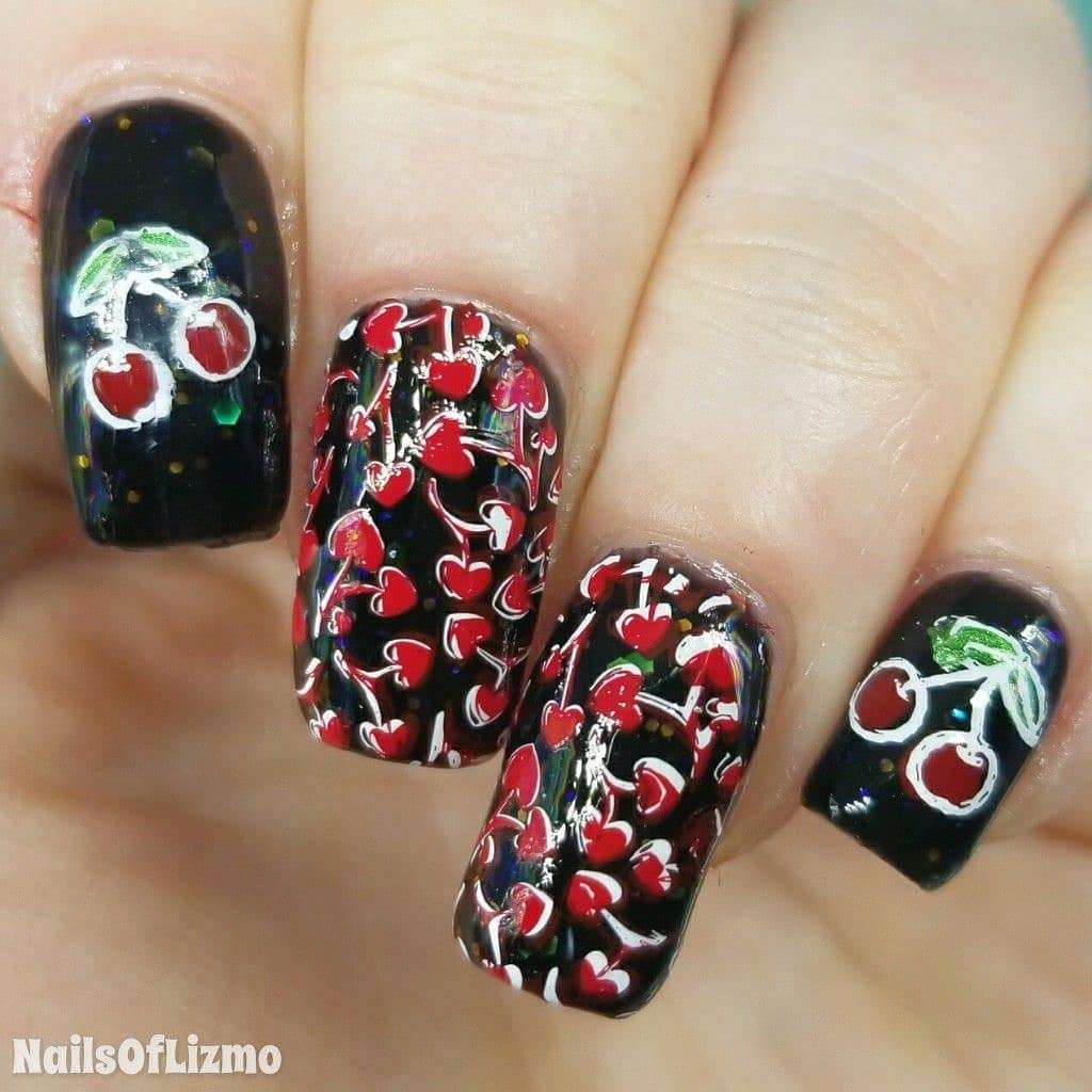 black and glitter nails