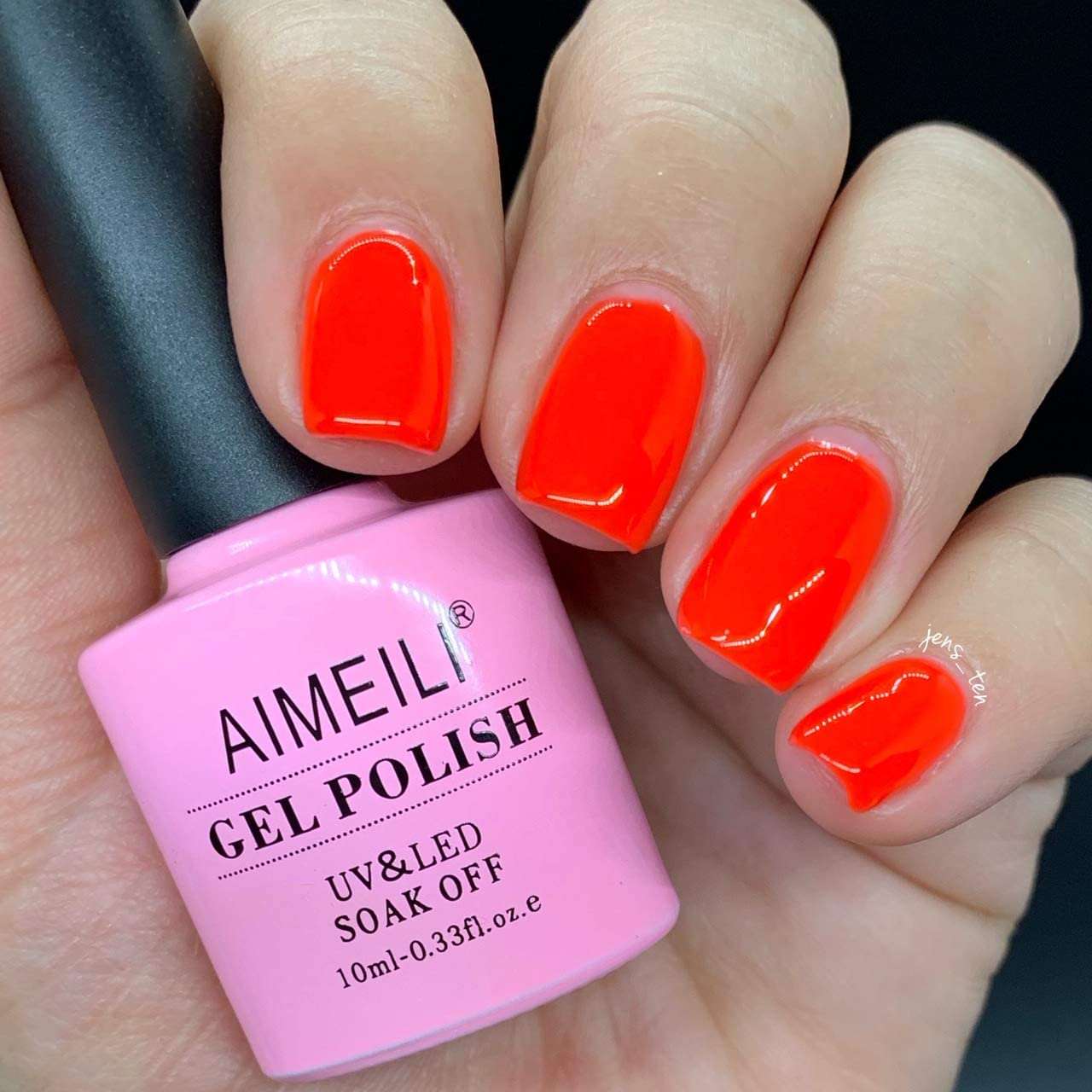 neon orange nails