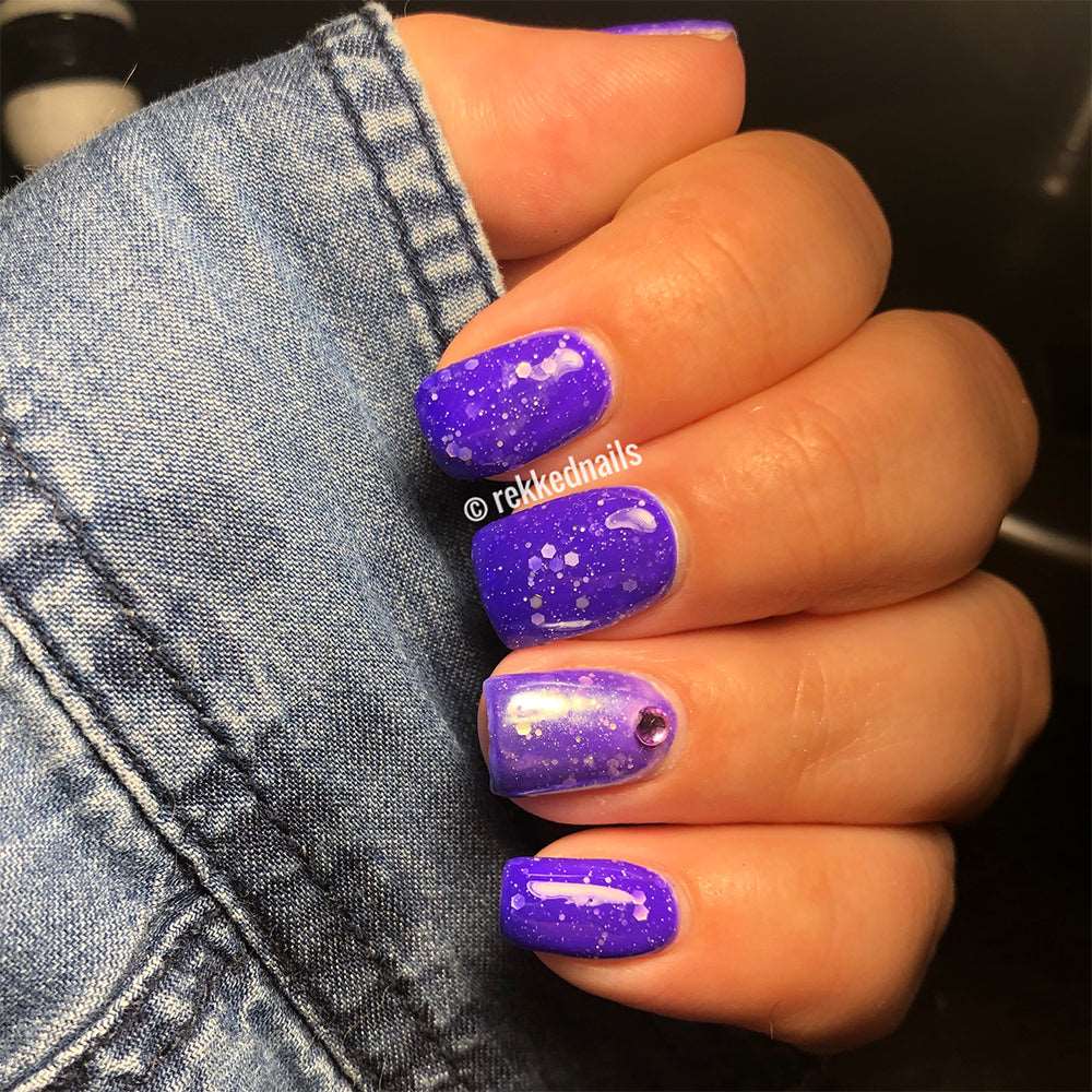 temperature color changing nail polish