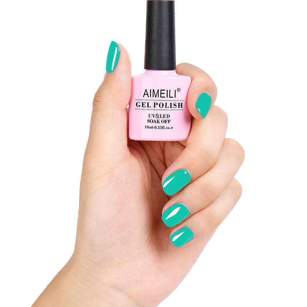 green and blue nails