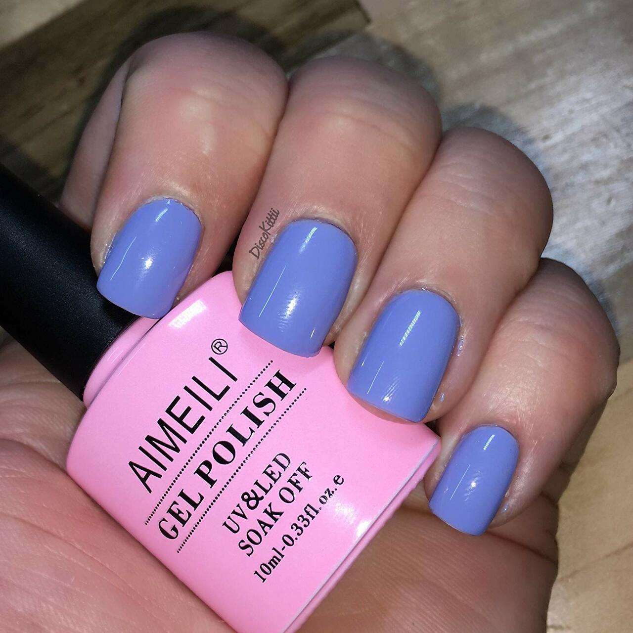light blue winter nails