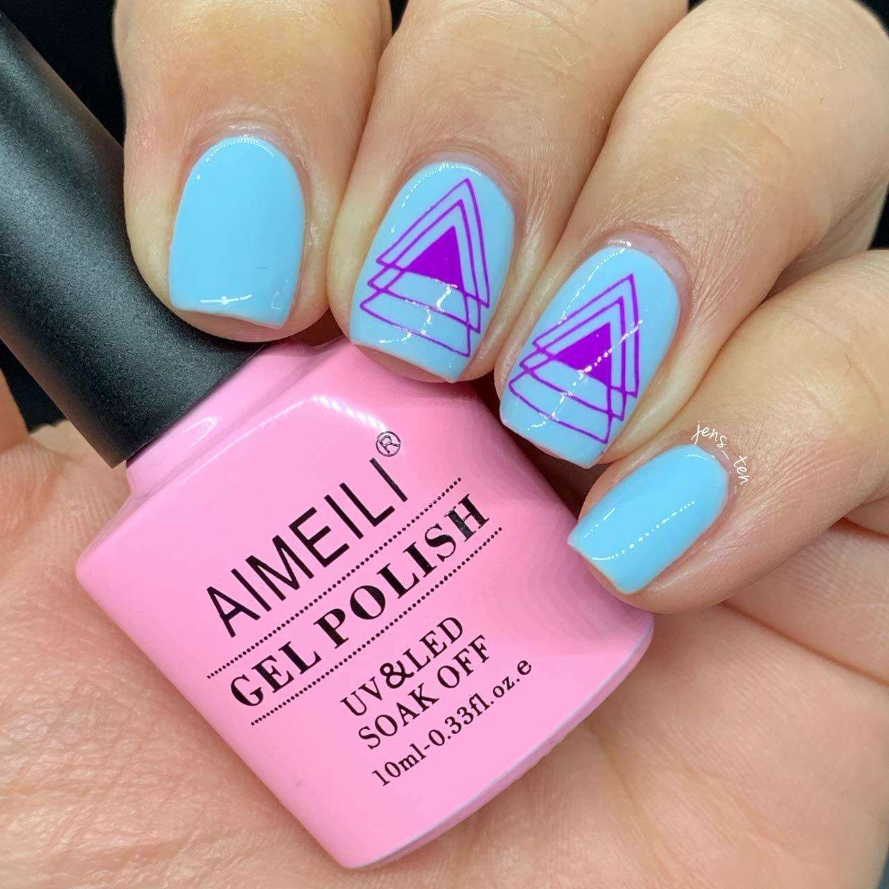 baby blue nails with design