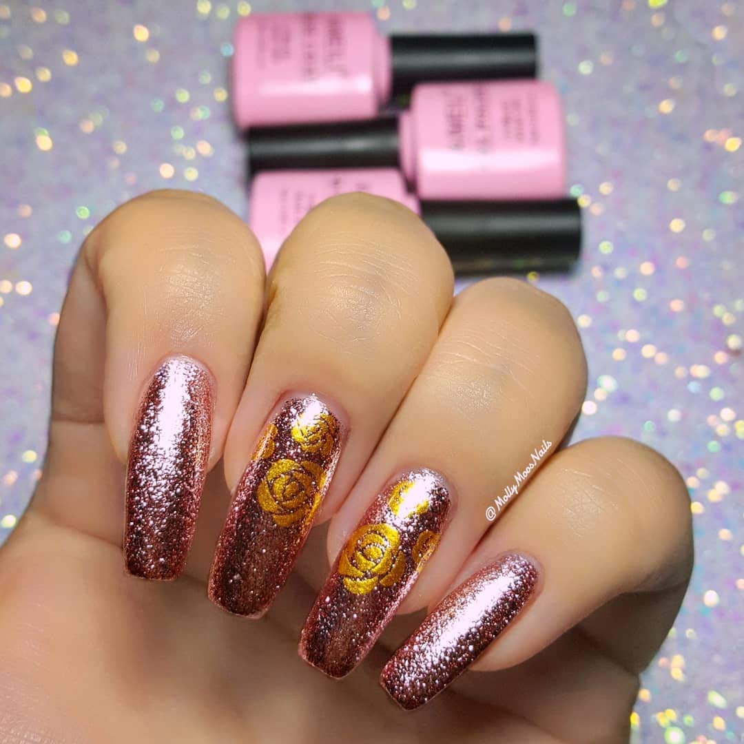 chrome nails pink