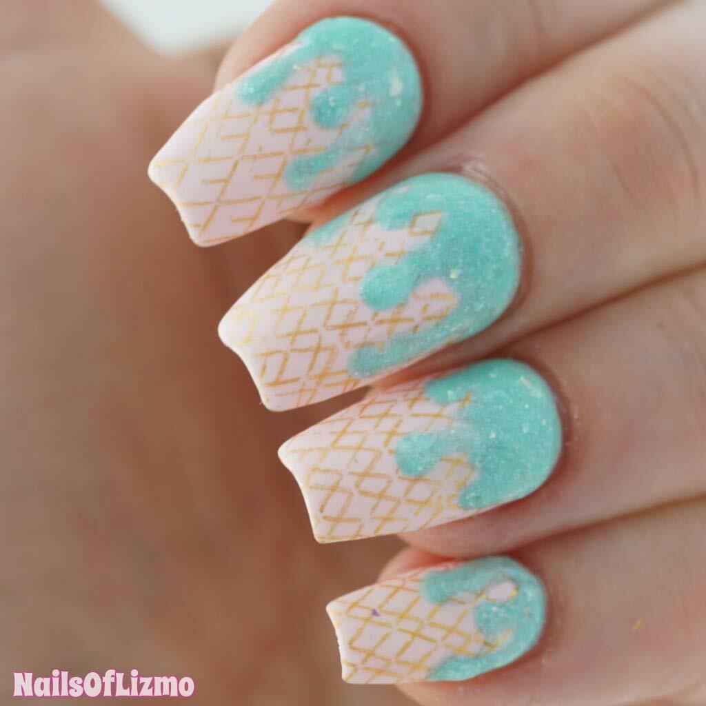 pale pink gel nails