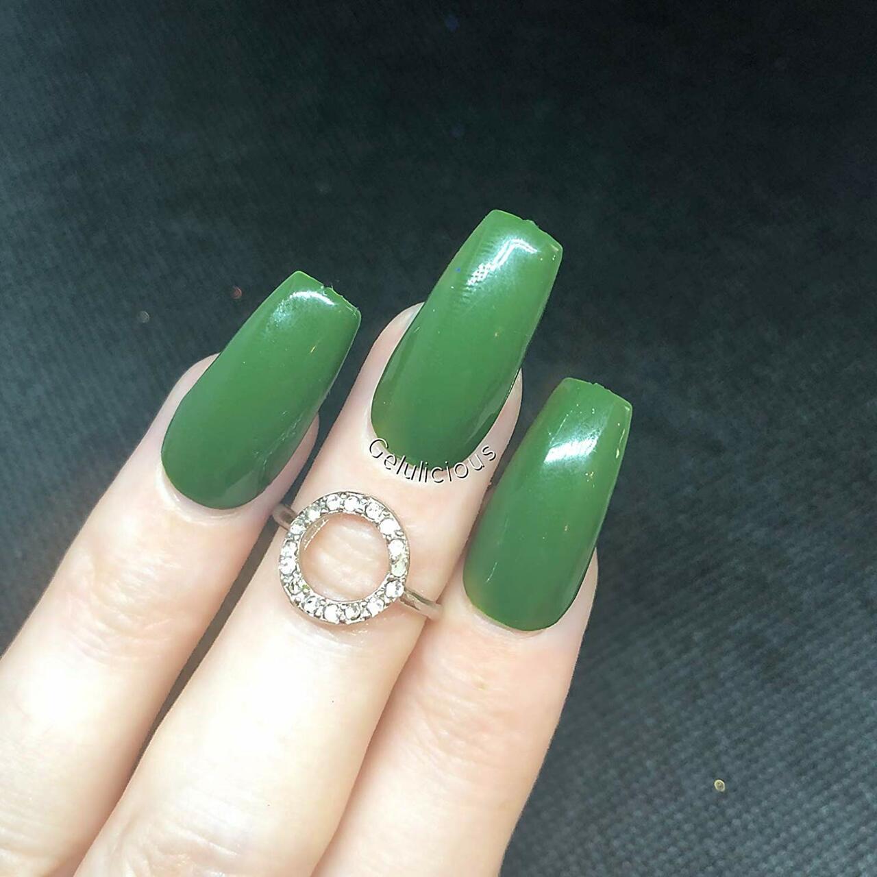 best nail polish color for olive skin