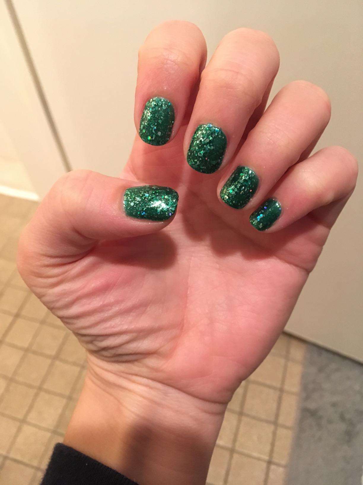 33+ Trendy Emerald Green Nails On Dark Skin