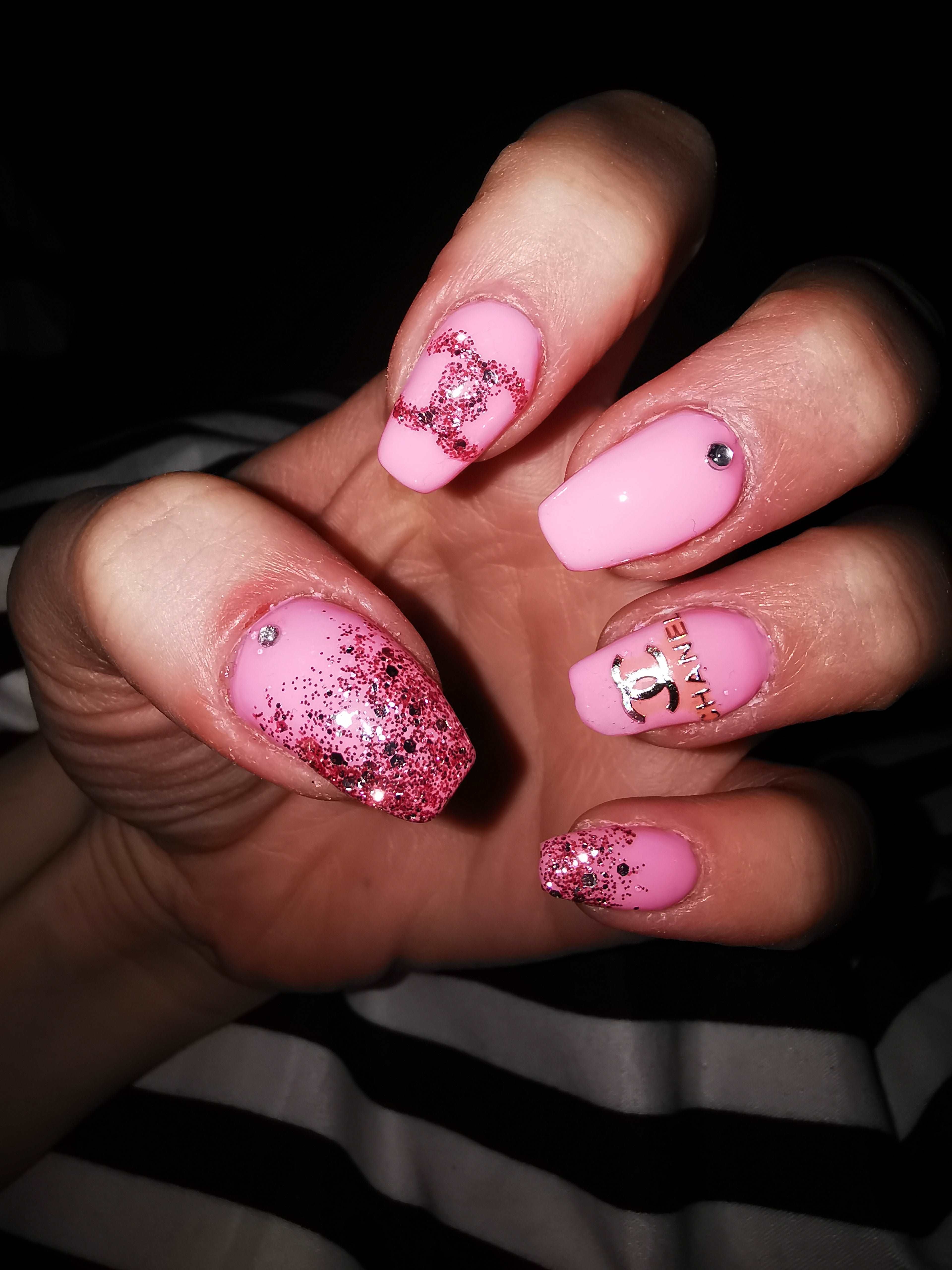 go ginza - soft light pink nail polish & nail color - essie