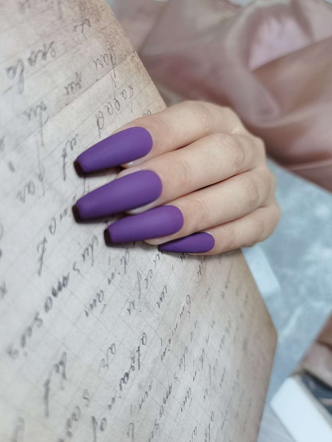 purple nail polish 