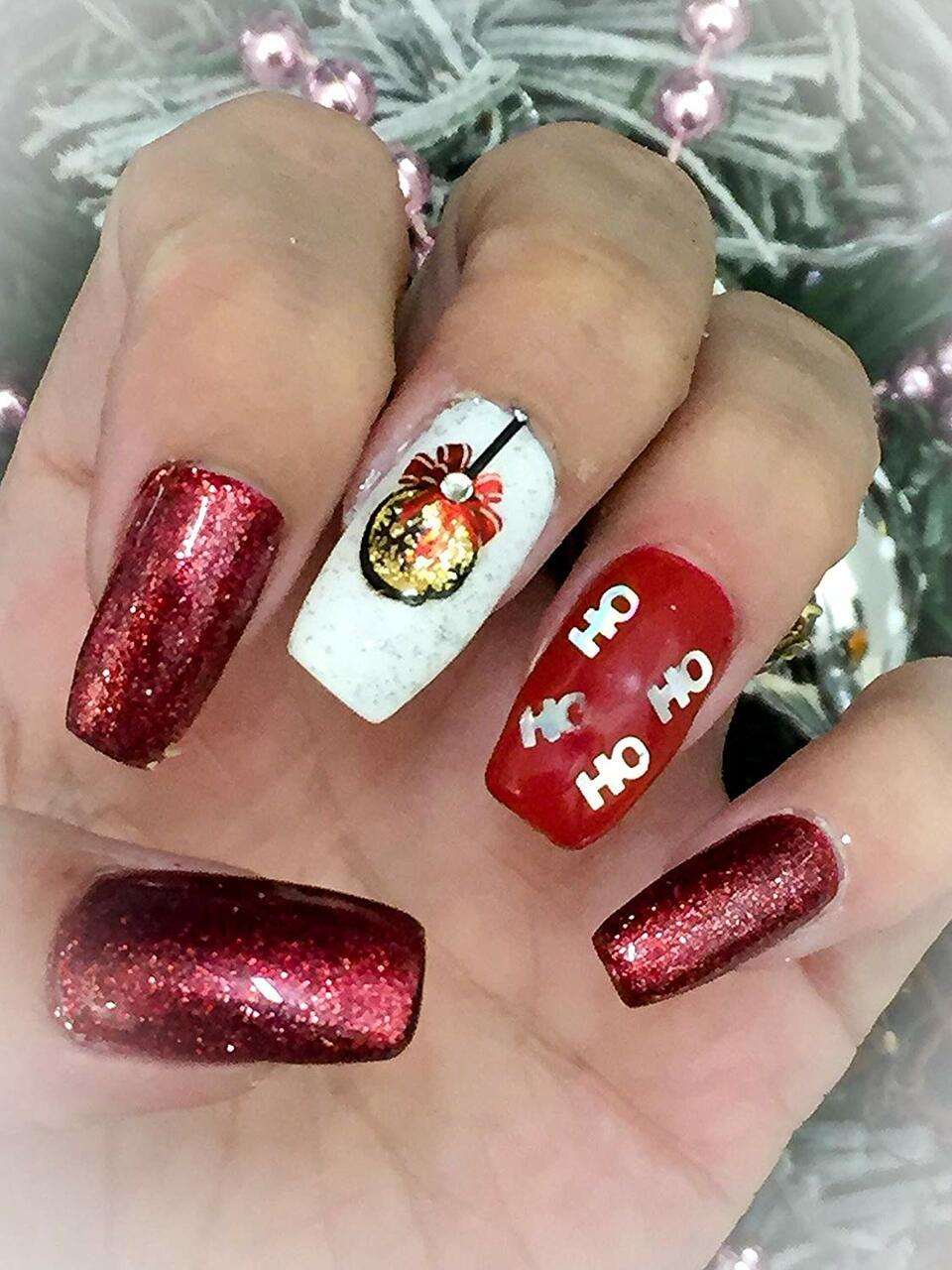 christmas red nails designs