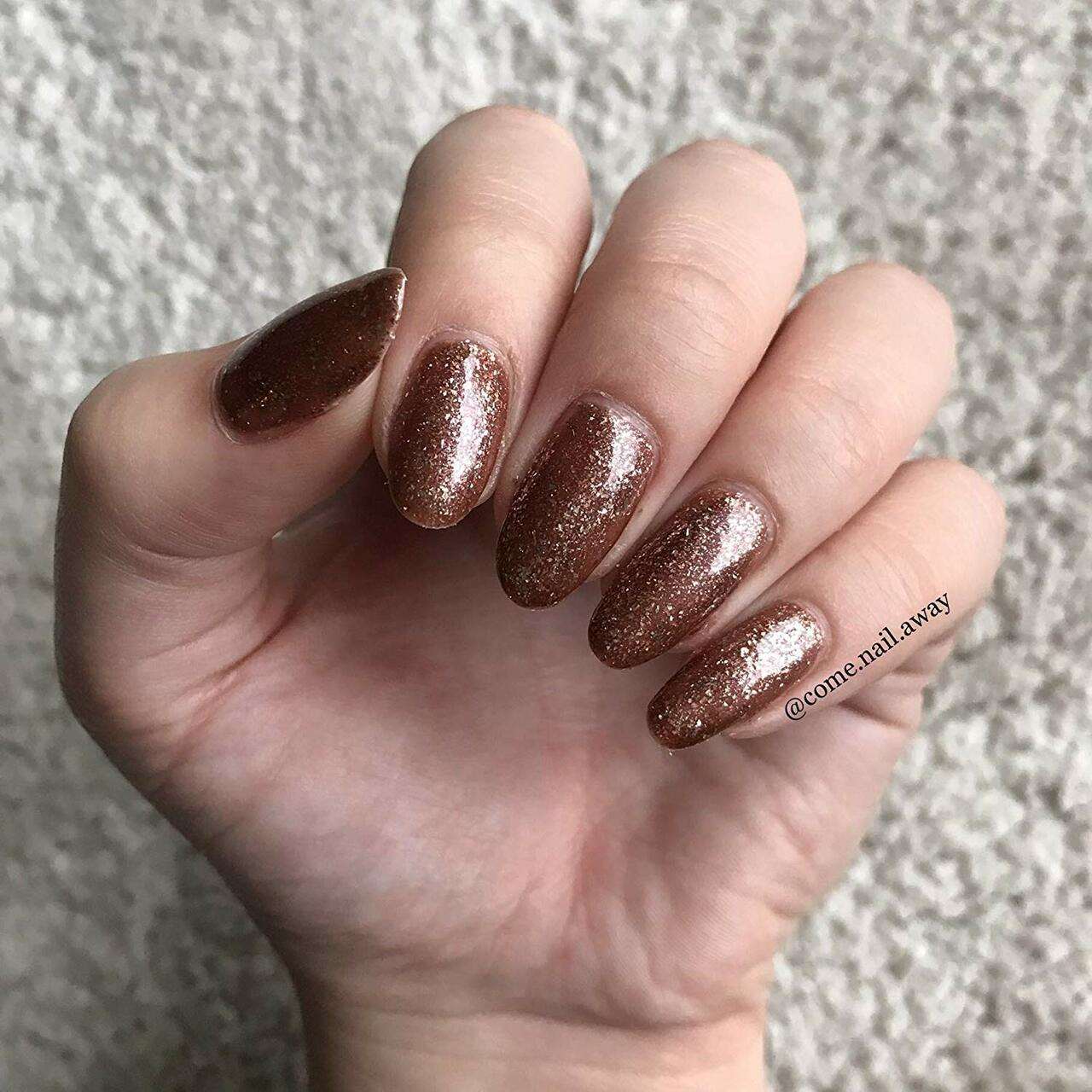 caramel nails