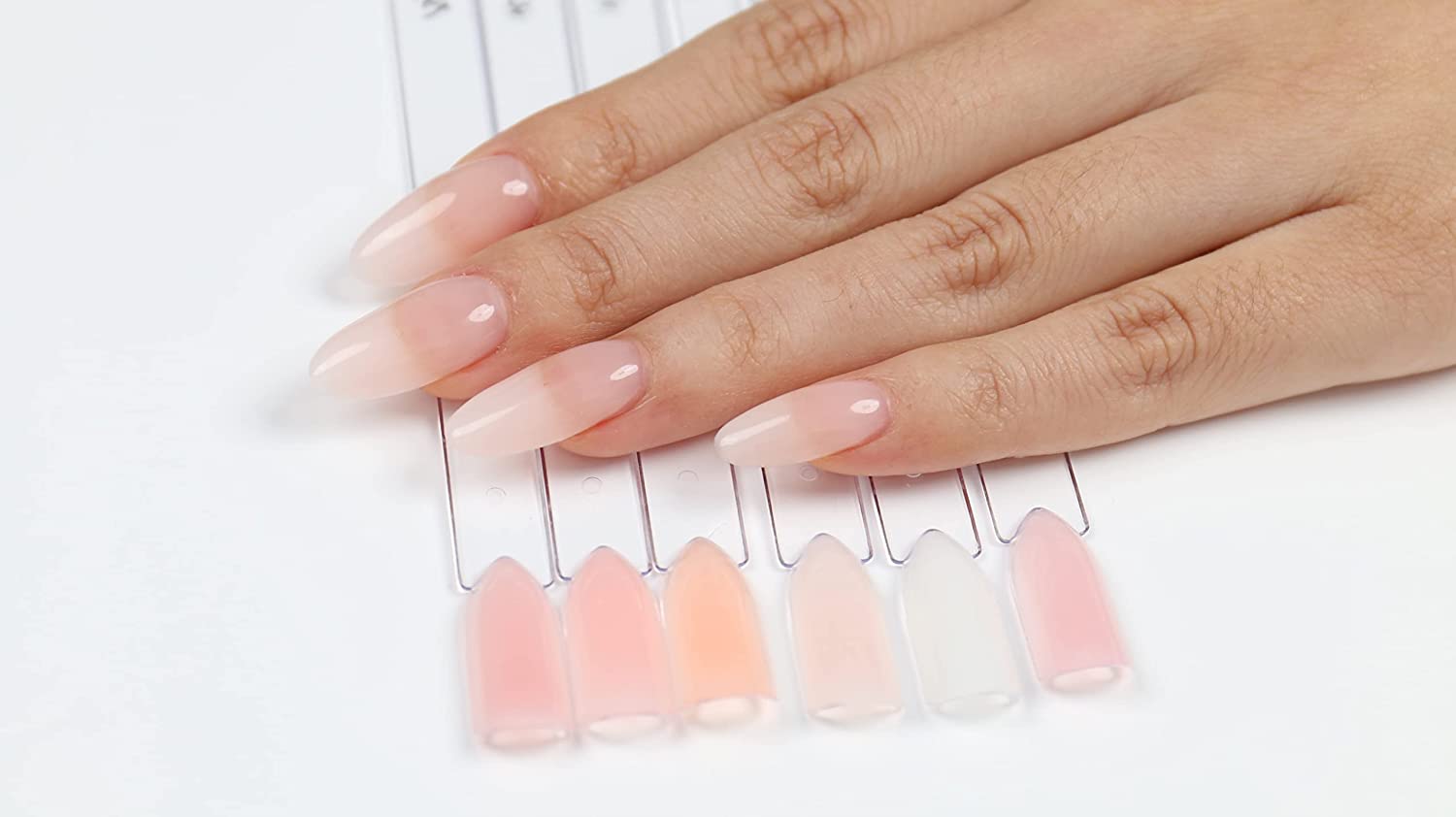 Details 135+ clear pink gel nails super hot