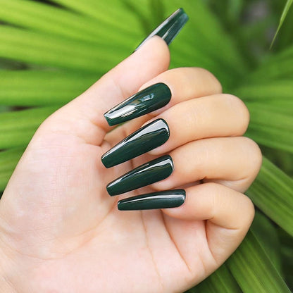 emerald green nails coffin