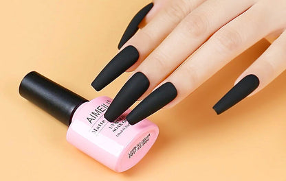 black matte gel nails 